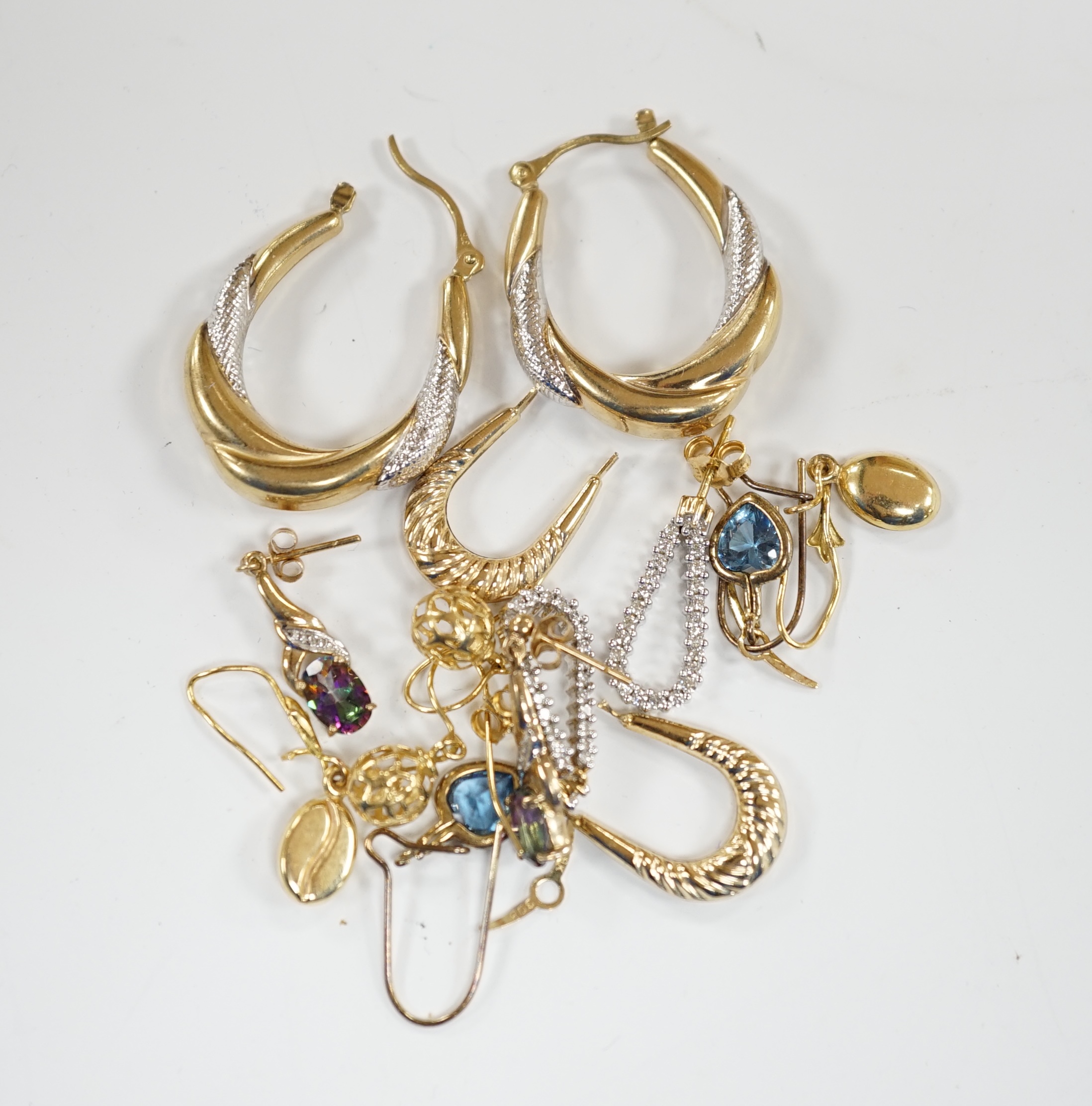 Two modern pairs of 18k earrings, to include diamond chip set and cage, gross 5 grams, three pairs of modern 9ct earrings and two unmarked pairs (a.f.).